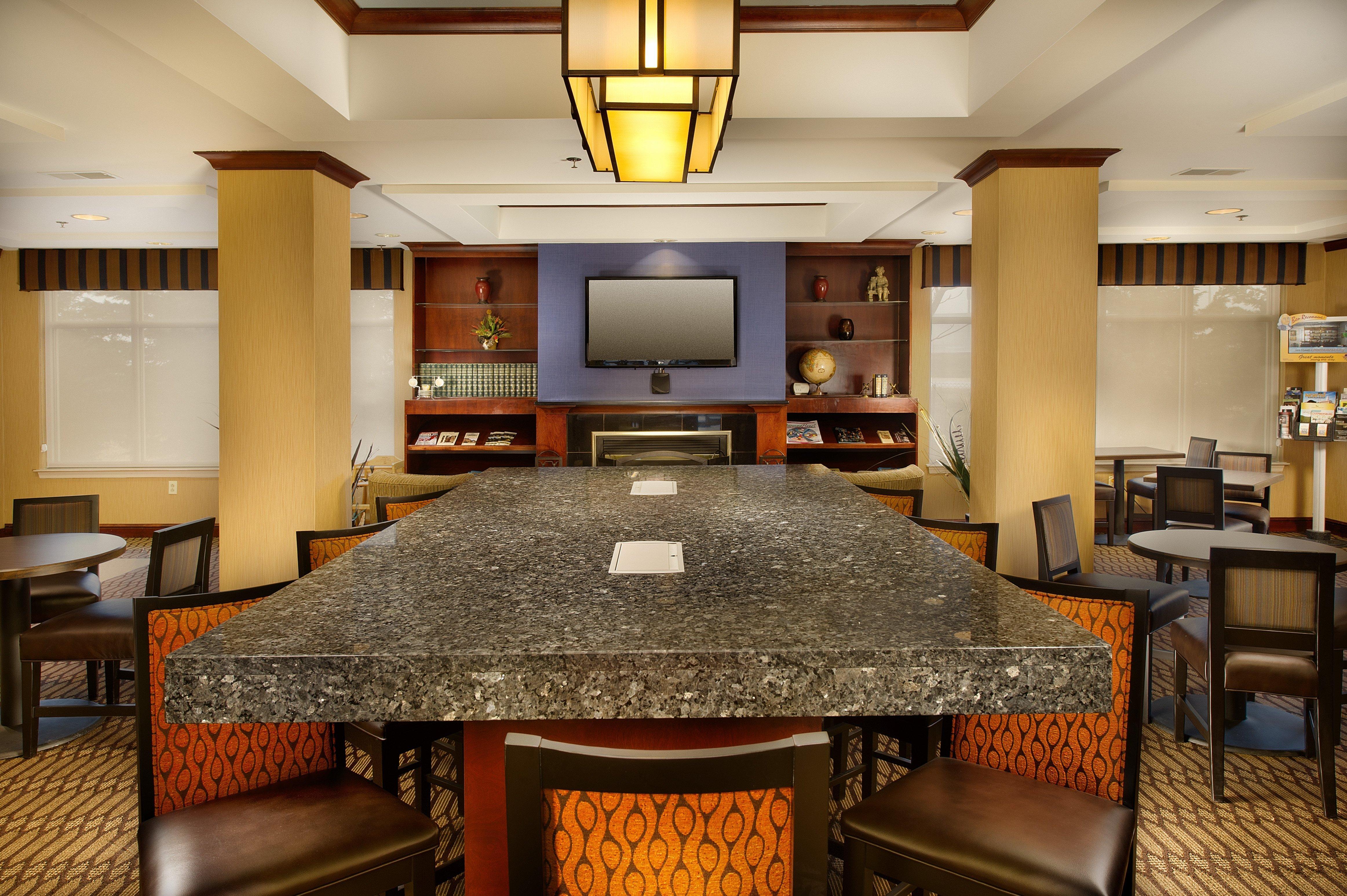 Express & By Ihg By Ihg 2*