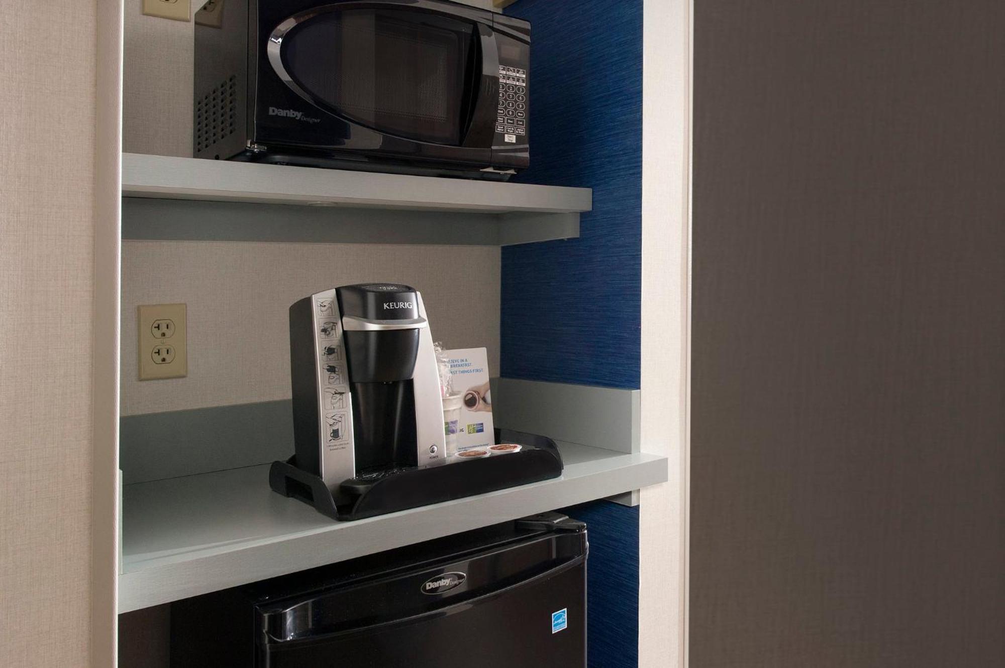 Express & By Ihg By Ihg Hotel Chambersburg