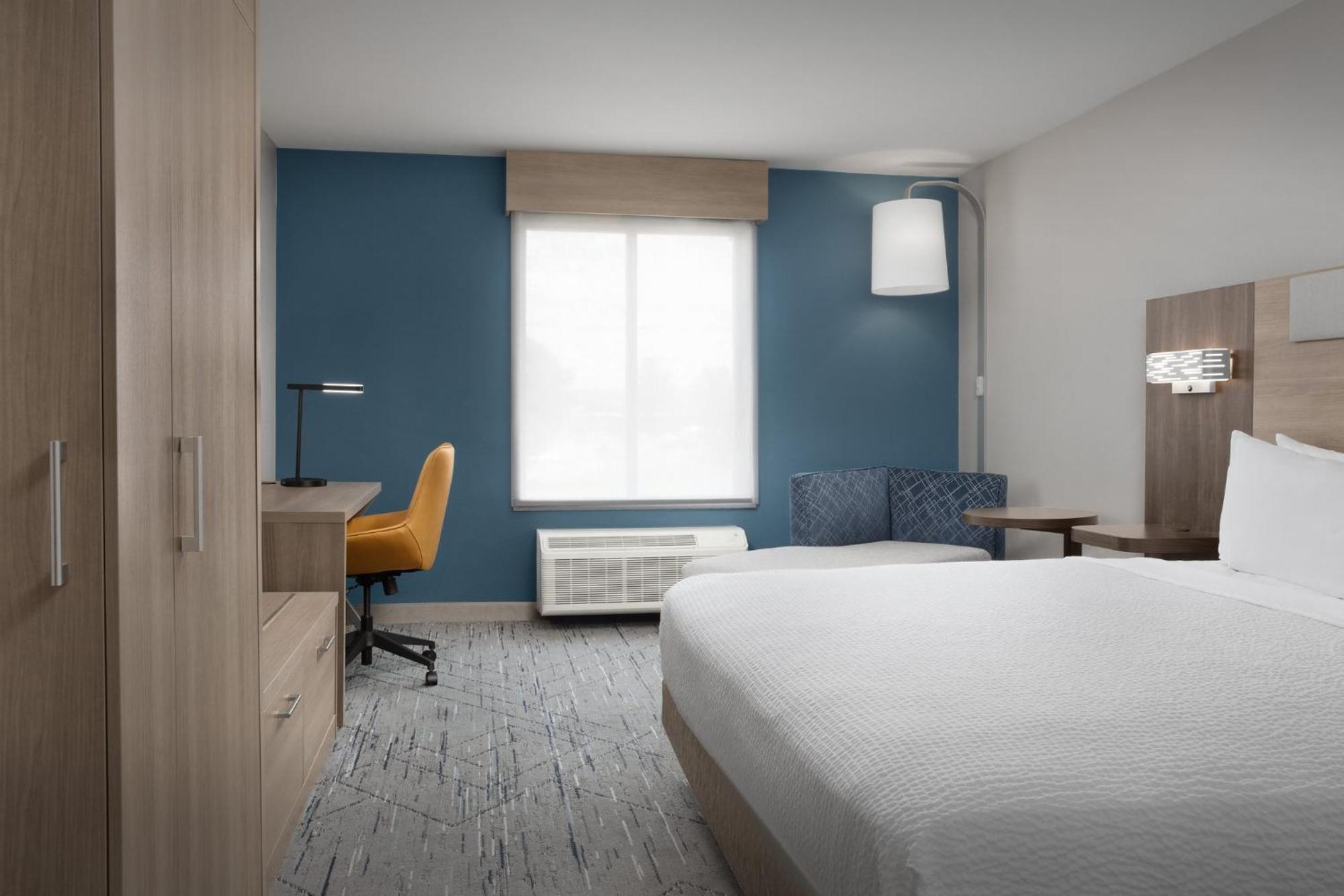 Hotel Express & By Ihg By Ihg 2*