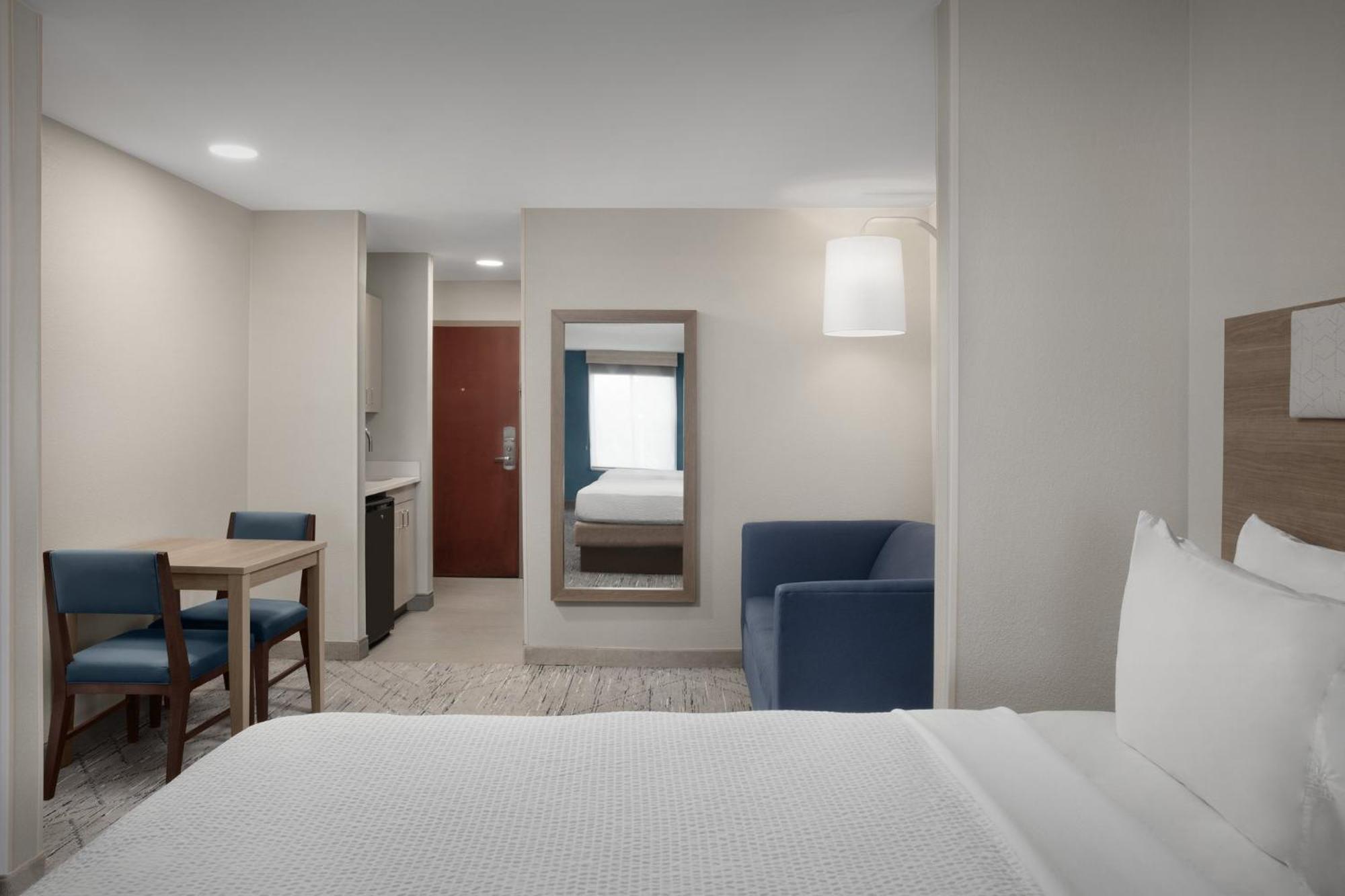Hotel Express & By Ihg By Ihg Chambersburg