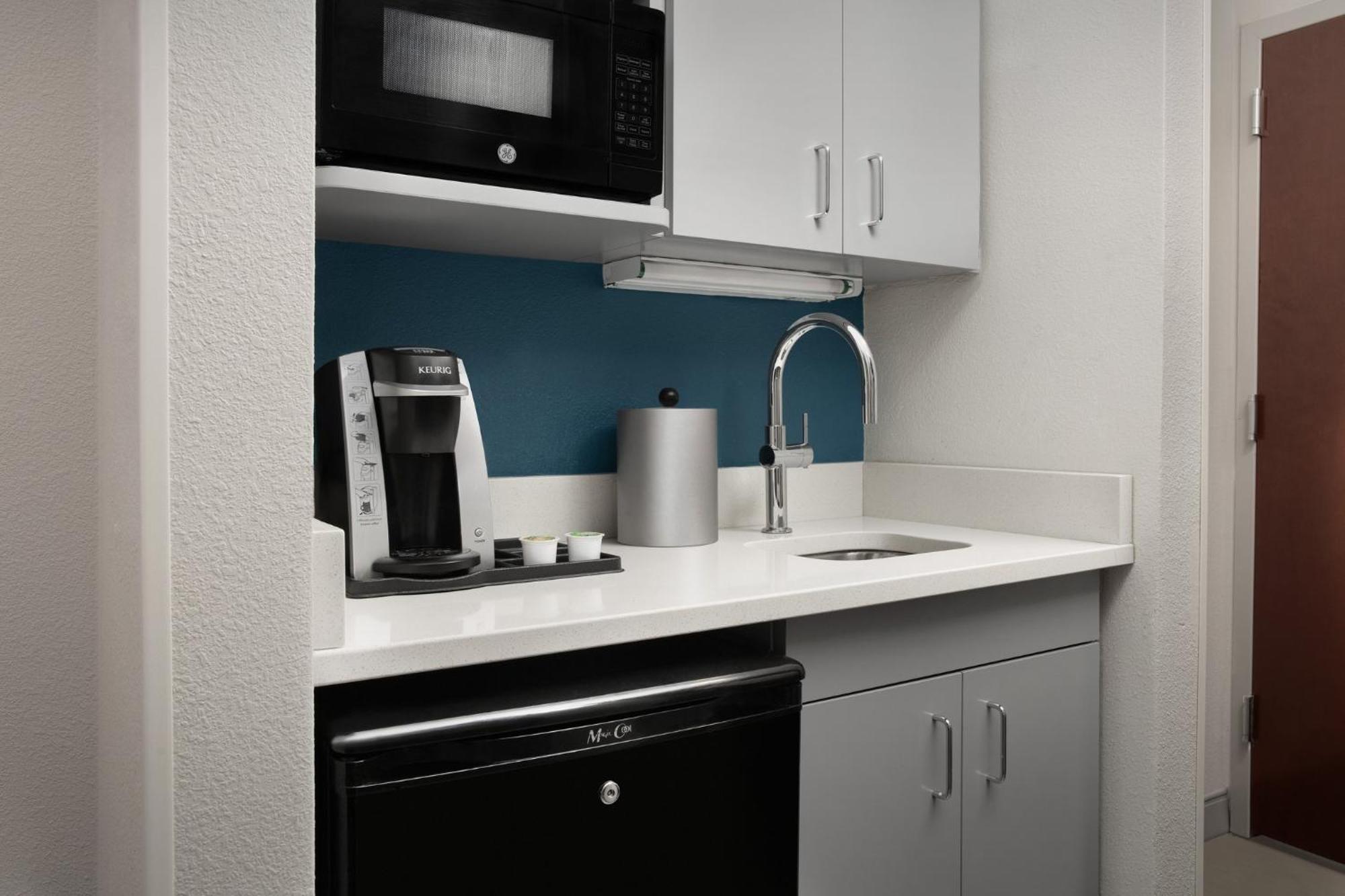 Express & By Ihg By Ihg 2* Chambersburg